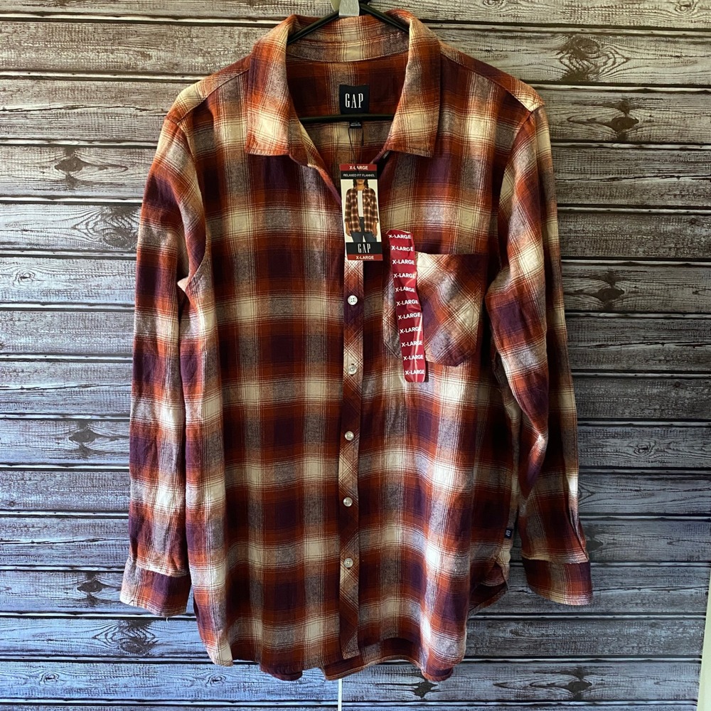 Gap Women's Long-Sleeved Button-Down Flannel Top Size XL Relaxed Fit Plaid NWT